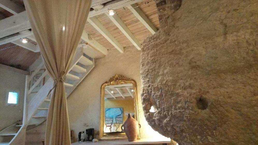 Troglodyte Loft Bed & Breakfast Thoré-la-Rochette Exterior foto