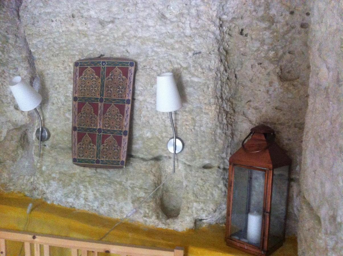 Troglodyte Loft Bed & Breakfast Thoré-la-Rochette Exterior foto